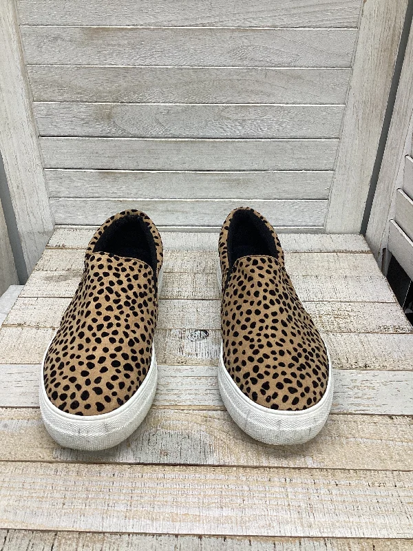 Shoes Sneakers By Soda In Animal Print, Size: 7.5